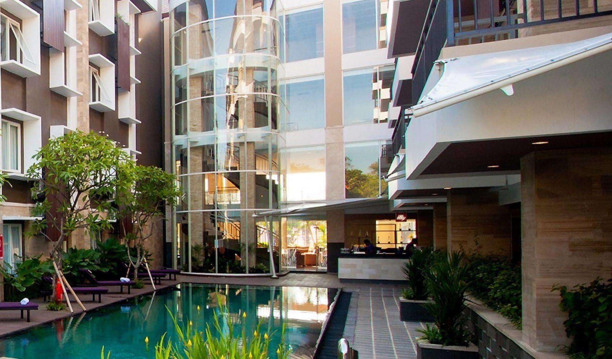 Hotel Quest San Denpasar By Aston Exterior foto